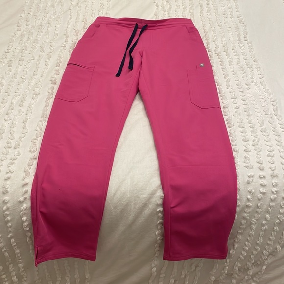 FIGS Scrub pant - Picture 2 of 2